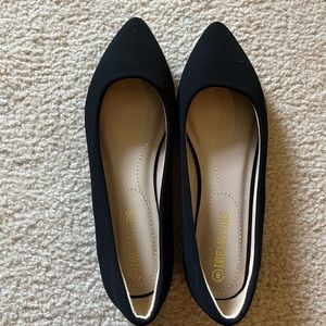 Black Flats with point toe